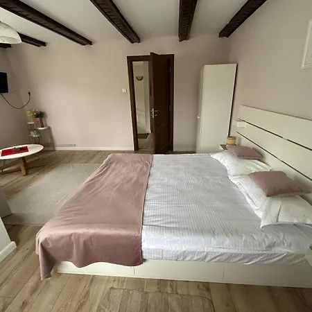 Monica Holiday home